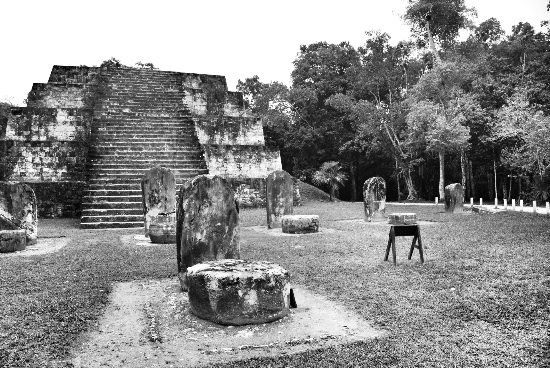 Sito Maya di Tikal 
