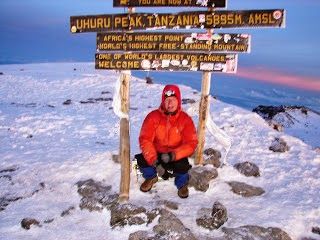 Bill sulla vetta del Kilimangiaro